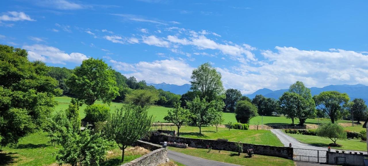 Ferme Peyroutet Bed & Breakfast Asson