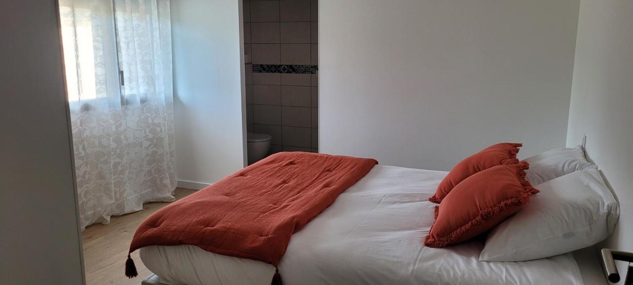 Ferme Peyroutet Bed & Breakfast Asson